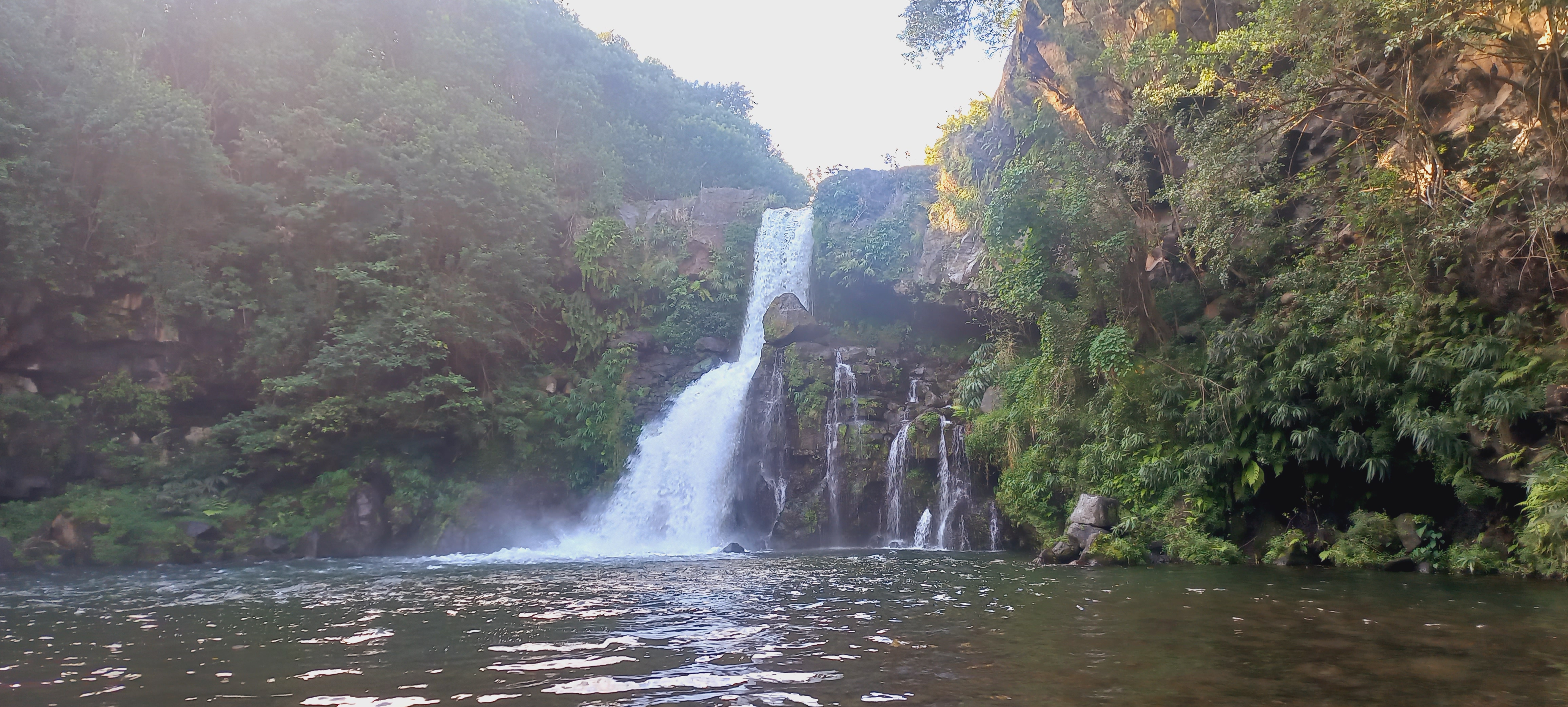 Petite baignade à la Cascade Jacqueline